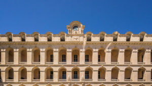 Façade de l'hôtel intercontinental de Marseille, monument historique.