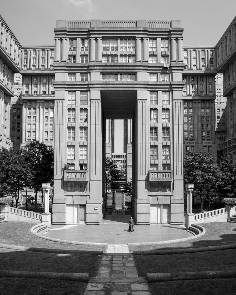 Arche des espaces d'abraxas à noisy-le-grand, dessiné par Ricardo Bofill