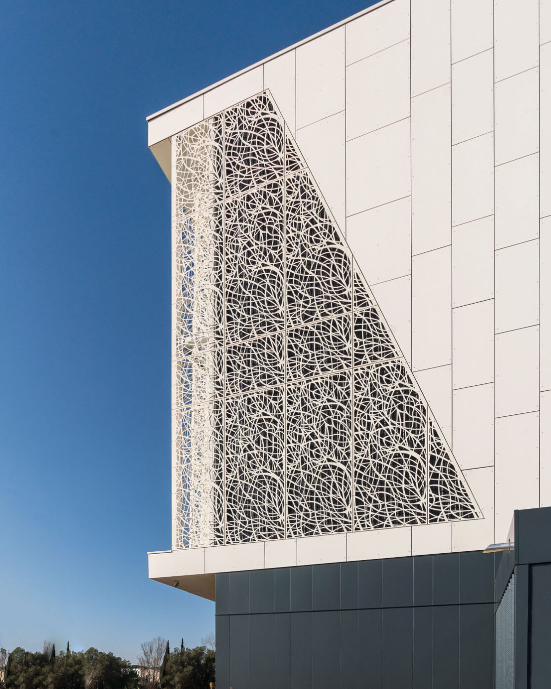 détail architectural bureaux à Mauguio dessinées par ARCHIGROUP